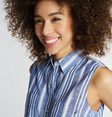 SLEEVELESS WOVEN SHIRT IN VARIGATED STRIPE,Deep Navy Heather,large