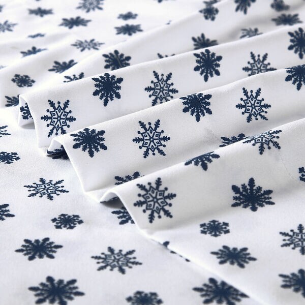 Snowflake Toss Print Queen Flannel Sheet Set